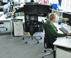 Kto idzie na studia na kierunku zarządzanie w Warszawie?