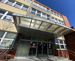 Studia na kierunku informatyka w Łodzi stacjonarne czy niestacjonarne – jaki tryb wybrać?