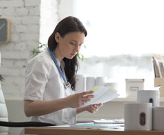 Studia na kierunku lekarskim w Bydgoszczy stacjonarnie czy niestacjonarnie – jaki tryb wybrać?