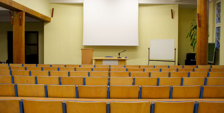 Wyższa Szkoła Komunikacji Społecznej w Gdyni - Kierunki studiów 2025/2026