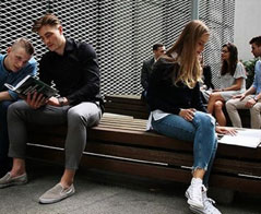 Ekonomia - Uniwersytet Ekonomiczny w Poznaniu