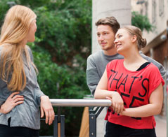 Bezpieczeństwo wewnętrzne - Akademia Humanistyczno - Ekonomiczna w Łodzi