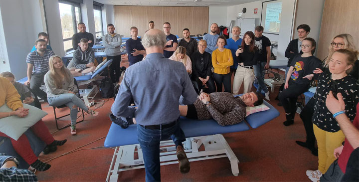 Warszawska Akademia Medyczna Nauk Stosowanych - kierunki studiów 2026/2027