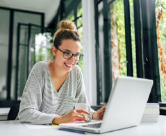 Zarządzanie - Szkoła Wyższa Ekonomii i Zarządzania w Łodzi