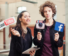 Dziennikarstwo i komunikacja społeczna - Akademia Humanistyczno - Ekonomiczna w Łodzi