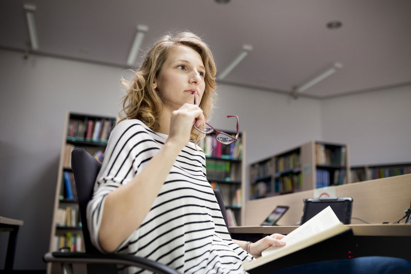 Ile trwają studia na kierunku filologia w Katowicach i Gliwicach?