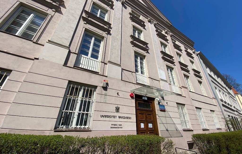 Jaka praca po ekonomii