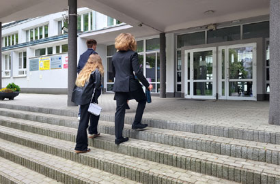 Trwa matura 2025 z fizyki! Co zawiera arkusz i jakie nastroje panują wśród maturzystów?