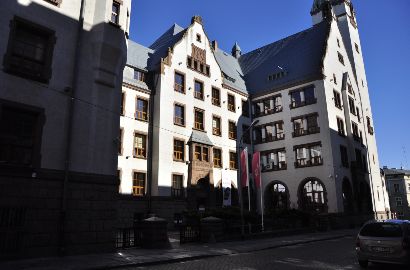 14 kierunków studiów do wyboru — rekrutacja 2023/2024 na PUM w Szczecinie