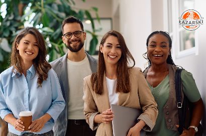 Uczelnia Łazarskiego zaprasza – łatwy i przejrzysty proces przenosin