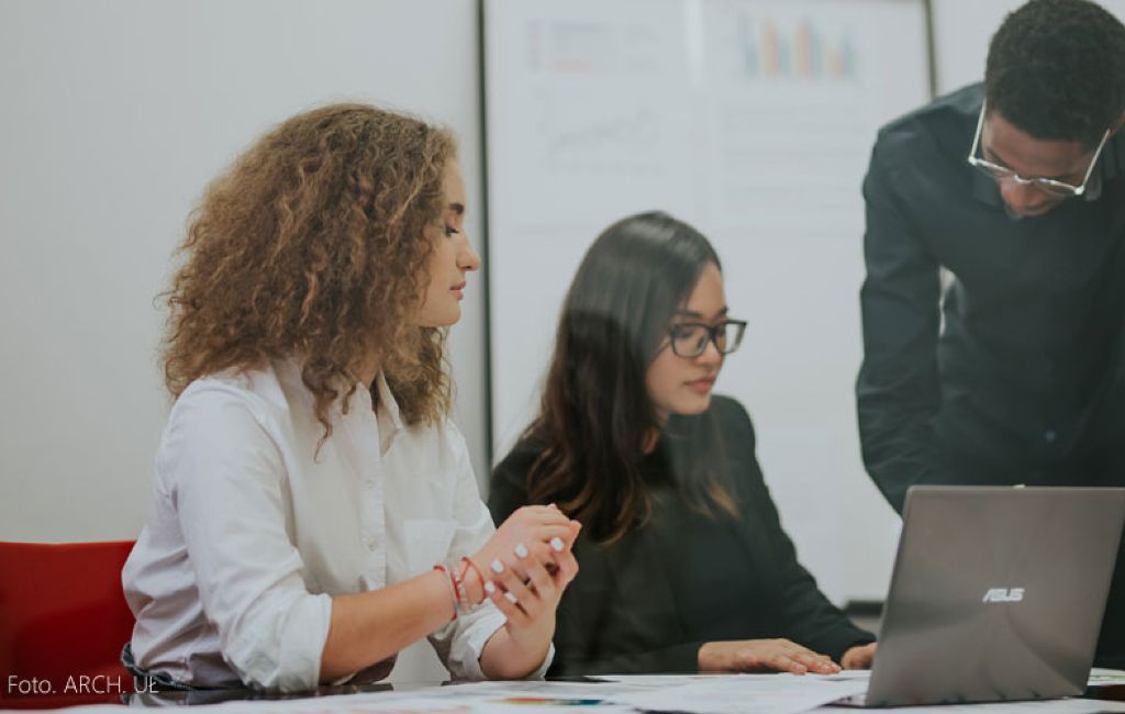 Studia Warszawa - Uczelnia Łazarskiego w Warszawie