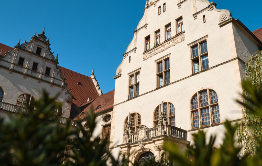 Studia Poznań - Uniwersytet im. Adama Mickiewicza w Poznaniu