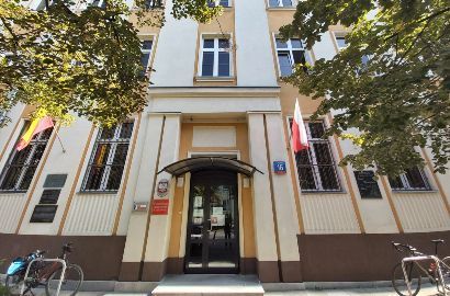 XV LO im. Narcyzy Żmichowskiej