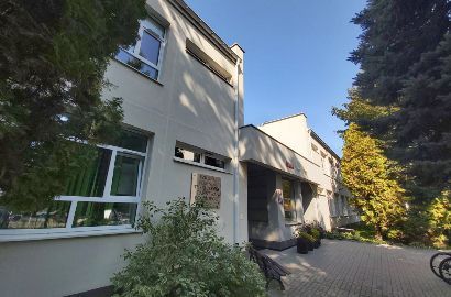 CLV LO z Oddziałami Dwujęzycznymi im. Bohaterek Powstania Warszawskiego