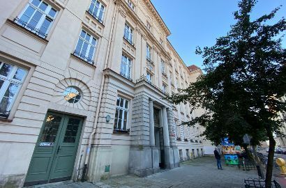 XX LO im. Leopolda Staffa