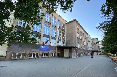 V LO im. Marii Skłodowskiej-Curie