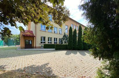 IX LO im. Św. Królowej Jadwigi